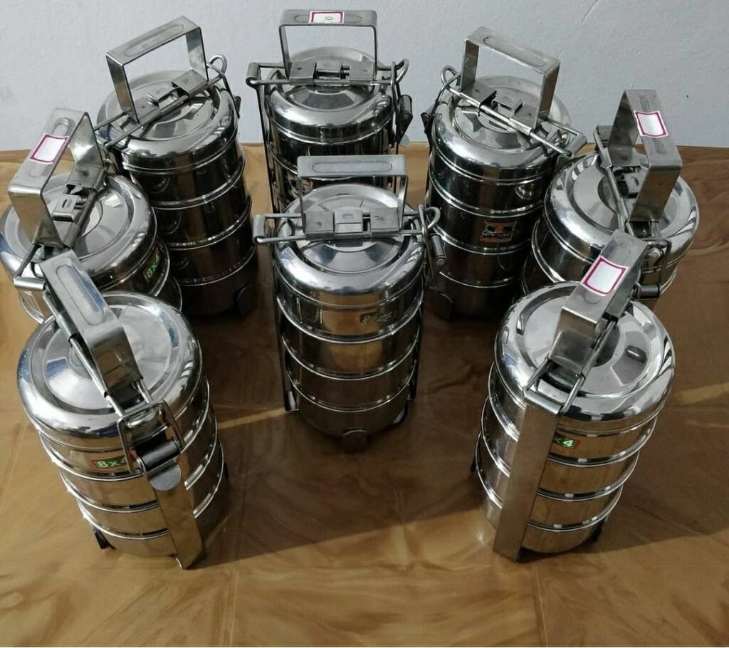 Indian-Office-Workers-Tiffin-Carrier.
