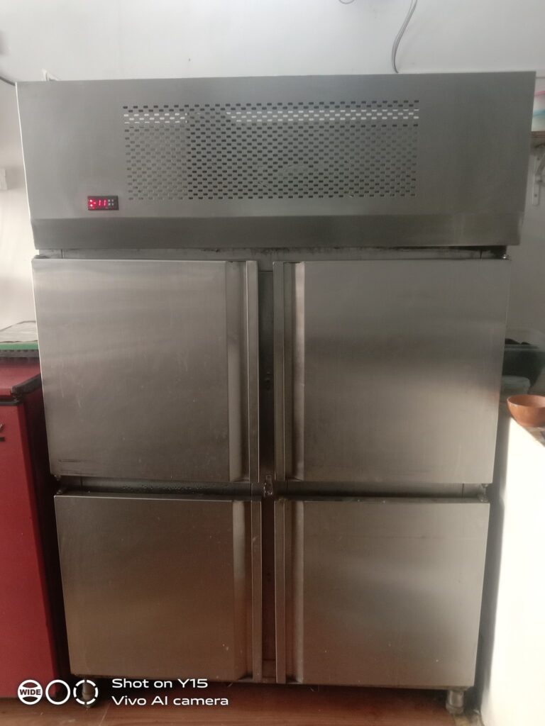 Kitchen-equipment-in-food-service-horeca.