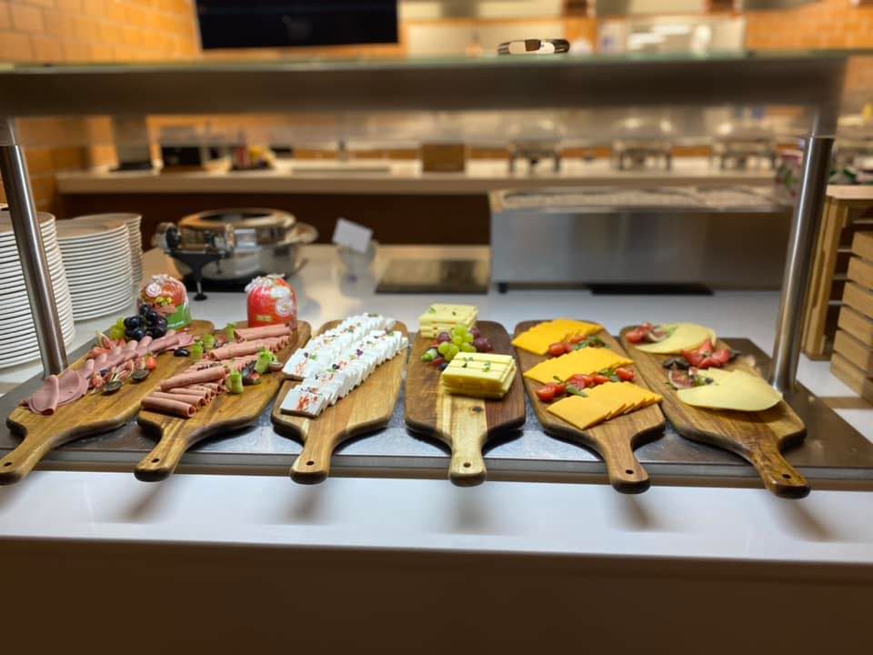 Food-on-the-chefs-table.