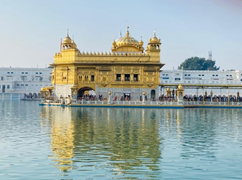 Golden-Temple-Amritsar-India.