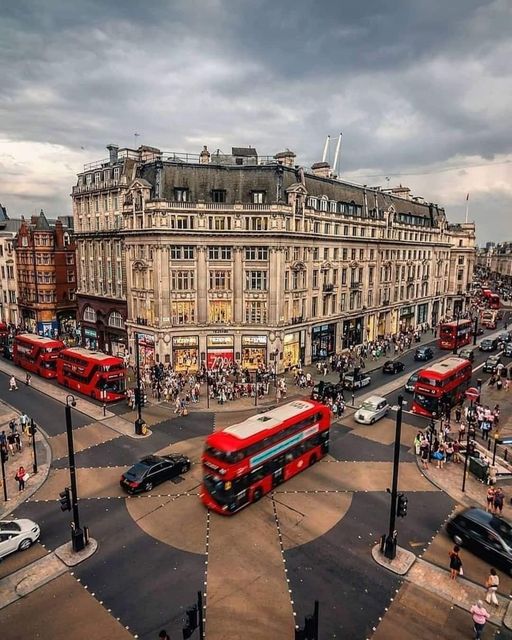 London-and-the-doubledecker-bus.