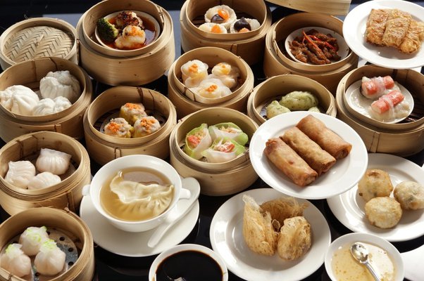  Gourmet-food-and-Dim-Sum-traditional-Cantonese-bite-sized-cuisine.